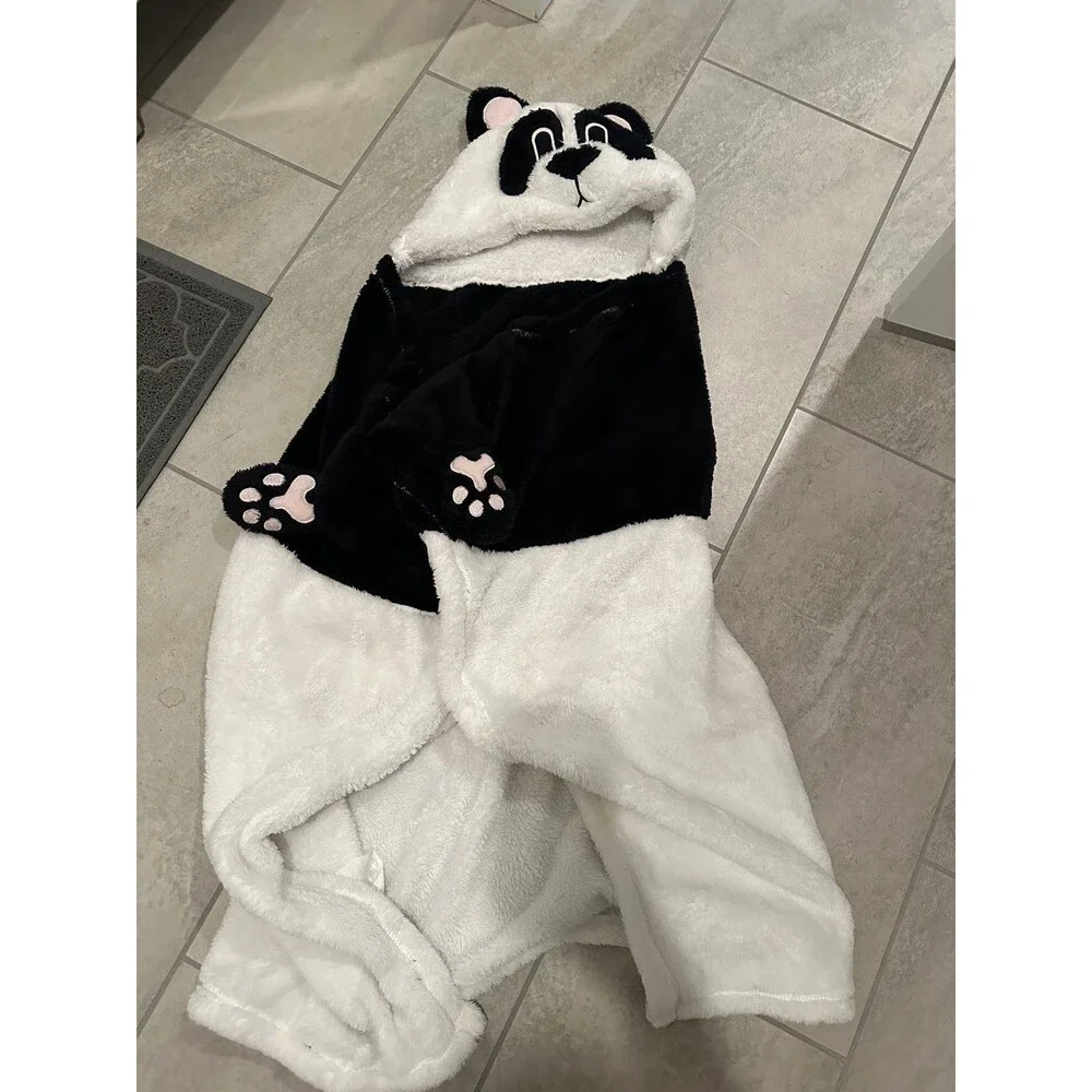 Like new kids panda hooded blanket